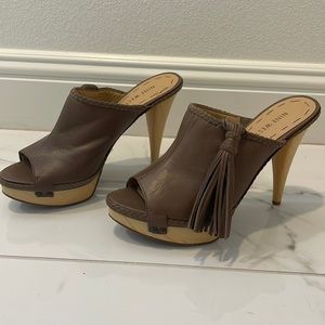 New never worn Nine West heels. Sz 8m.